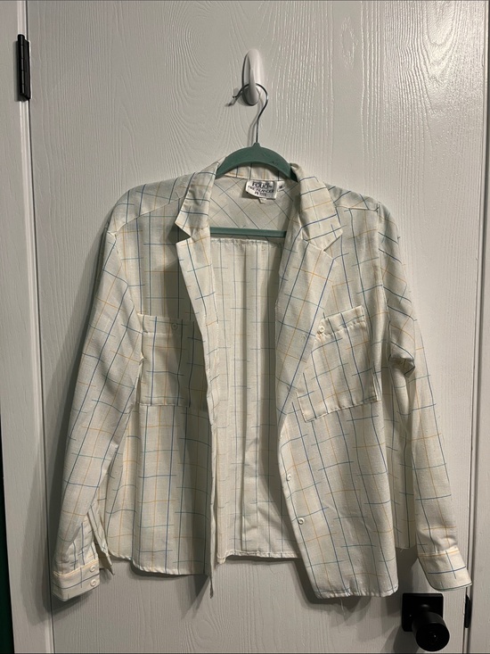 FOLIO by Fire Island Petite Tops - Vintage Folio size 16 button down shirt!